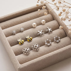 6 Pair of Small Studs Earrings - Set 11