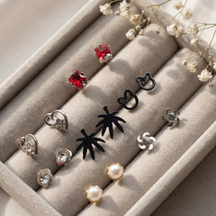 7 Pair of Small Studs Earrings - Set 6