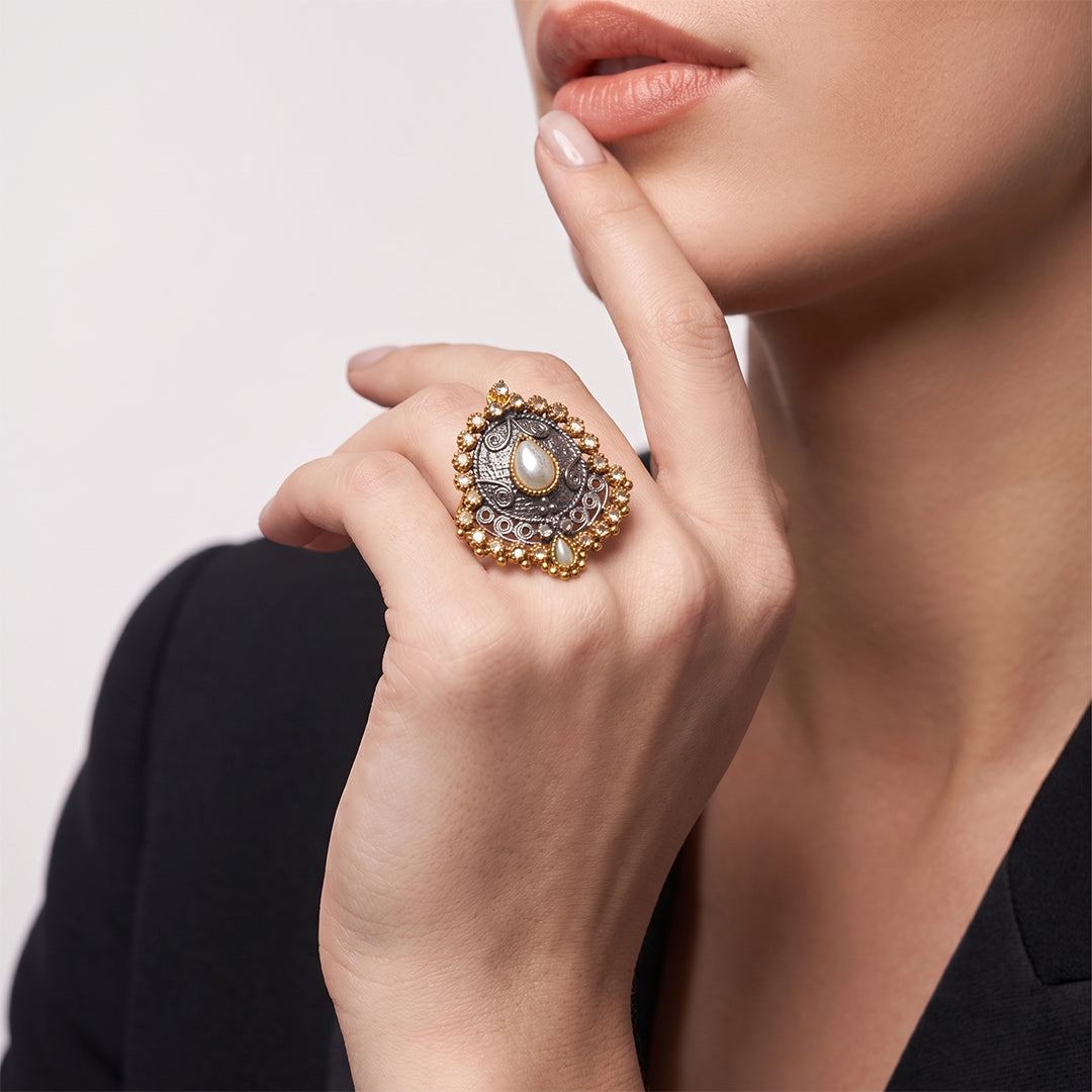 Antique Pearl Mesh Ring - Sizeable