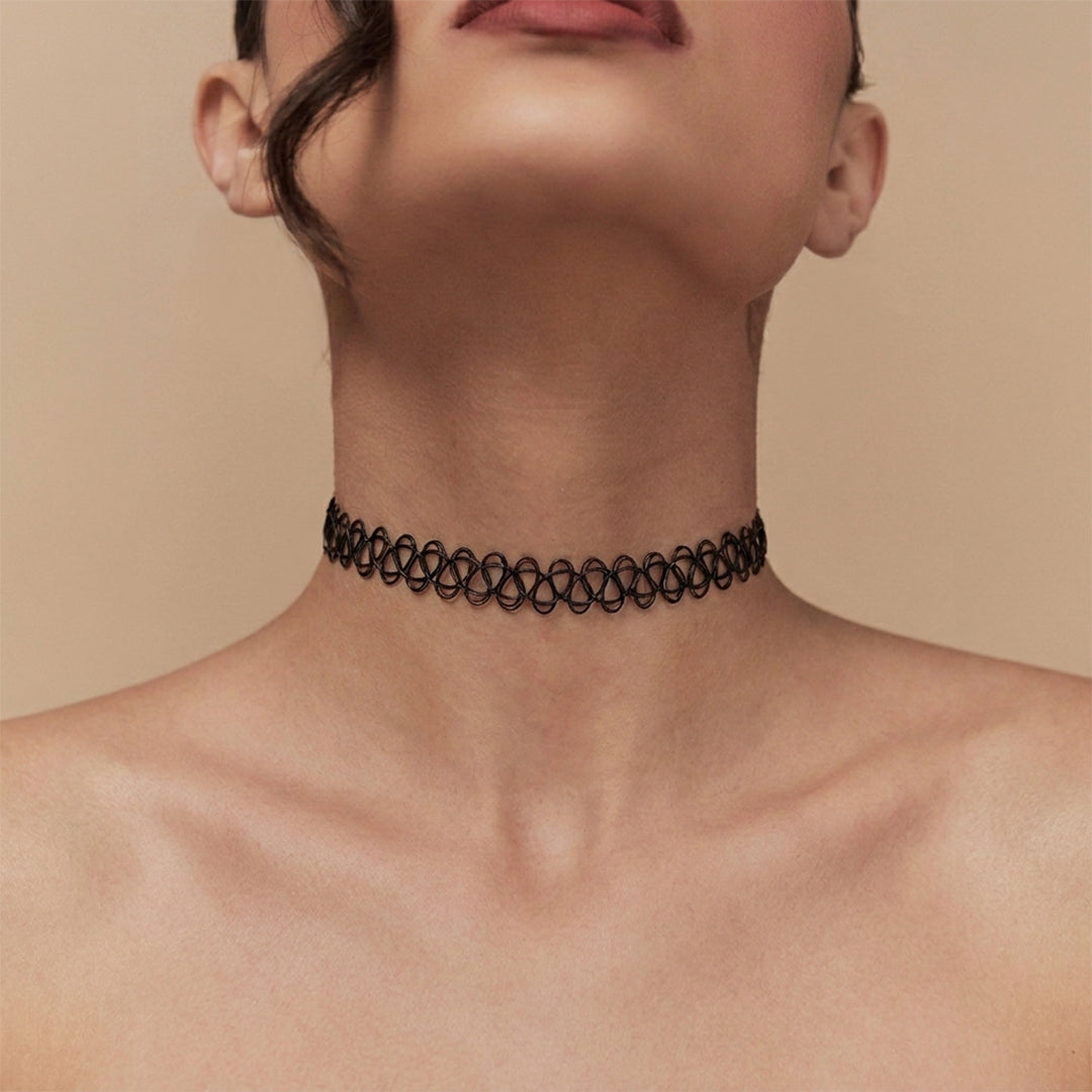 Black Acrylic Net Choker
