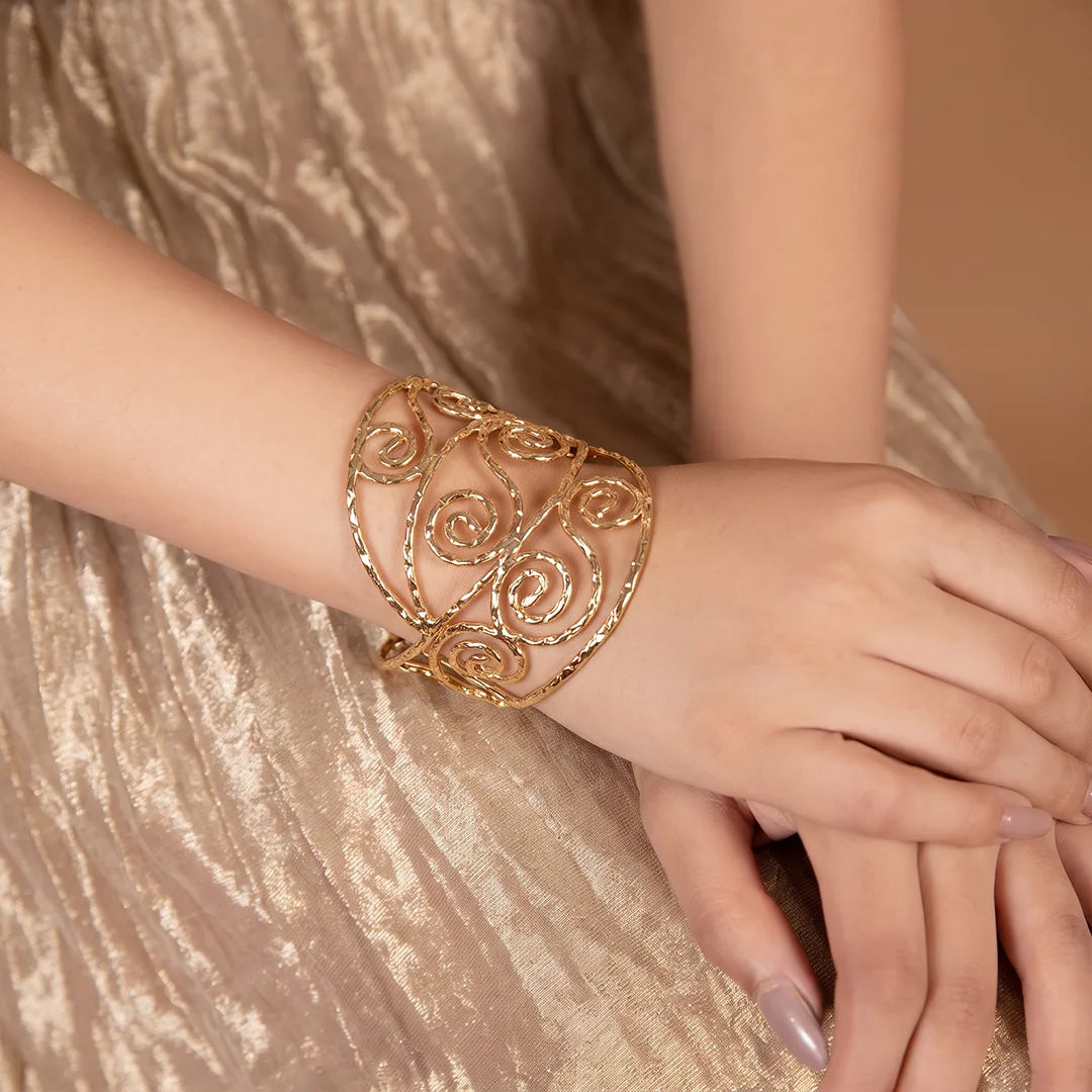 Dull Gold Eye Metallic Handcuff
