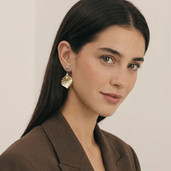 Dull Gold Shell Pearl Earrings