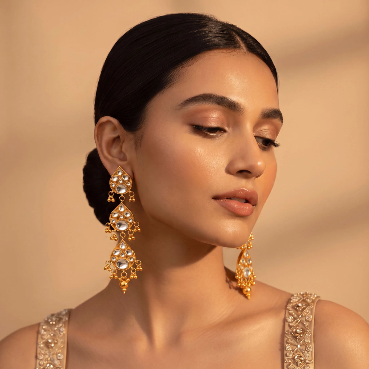 Golden Naqsh Kundan Jumka Earrings