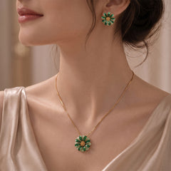 Green Floral Metallic Pendant - Necklace set