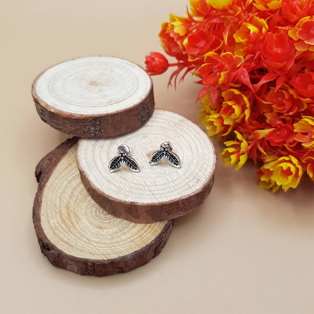 Leaf Stud Earrings - Small