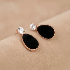 Teardrop Metallic Velvet Earrings - Black