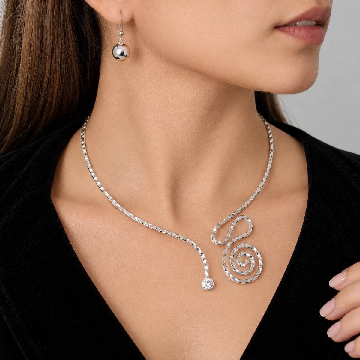 Sliver Spiral Metallic Choker Necklace Set