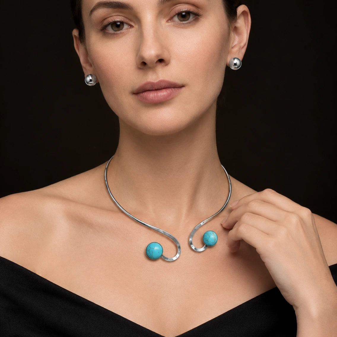 Silver Turquoise Metallic Choker Necklace Set